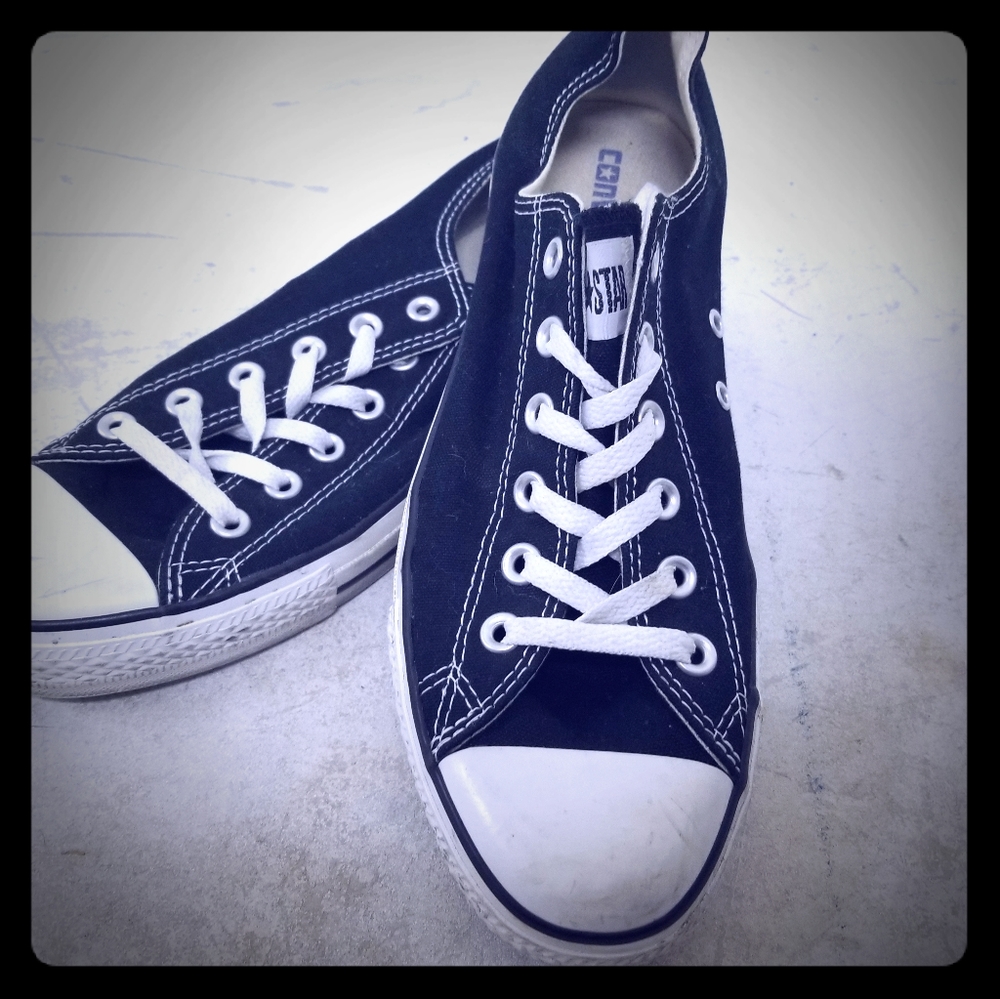 Converse Low Top Chucks